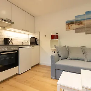  Apartment Neue Zentrale Souterrain-wohnung 24h Self Check-in